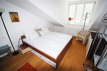 Duschel Apartment *